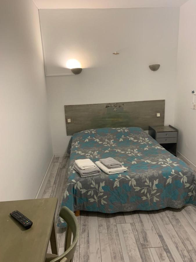 Hotel Le Cosy Pont-de-Chéruy 外观 照片